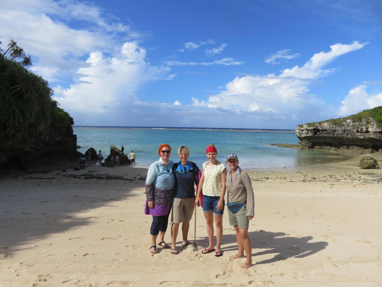 Okinawa Freedom Villa Nakijin Buitenkant foto